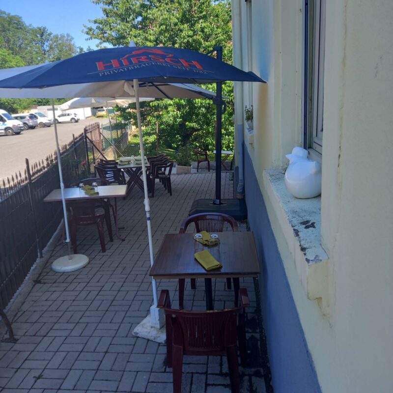 Notre Terrasse ouverte quand le soleil montre le bout de son nez Riedisheim 7